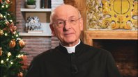 Mons. Fernando Ocáriz, Prelado del Opus Dei felicita por la Navidad e invita a todos a ser constructores de paz, en primer lugar, en la familia, en el trabajo, y a compartir la maravilla de la cercanía de Jesucristo, Dios con nosotros.