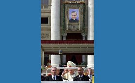 João Paulo II na canonização de São Josemaria